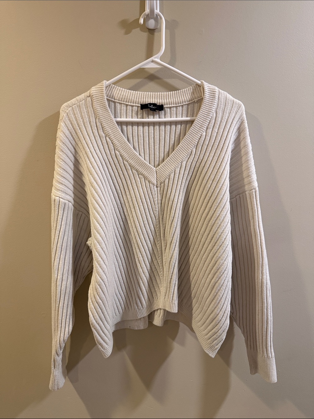 Lulu's Cream Ribbed V-Neck Sweater